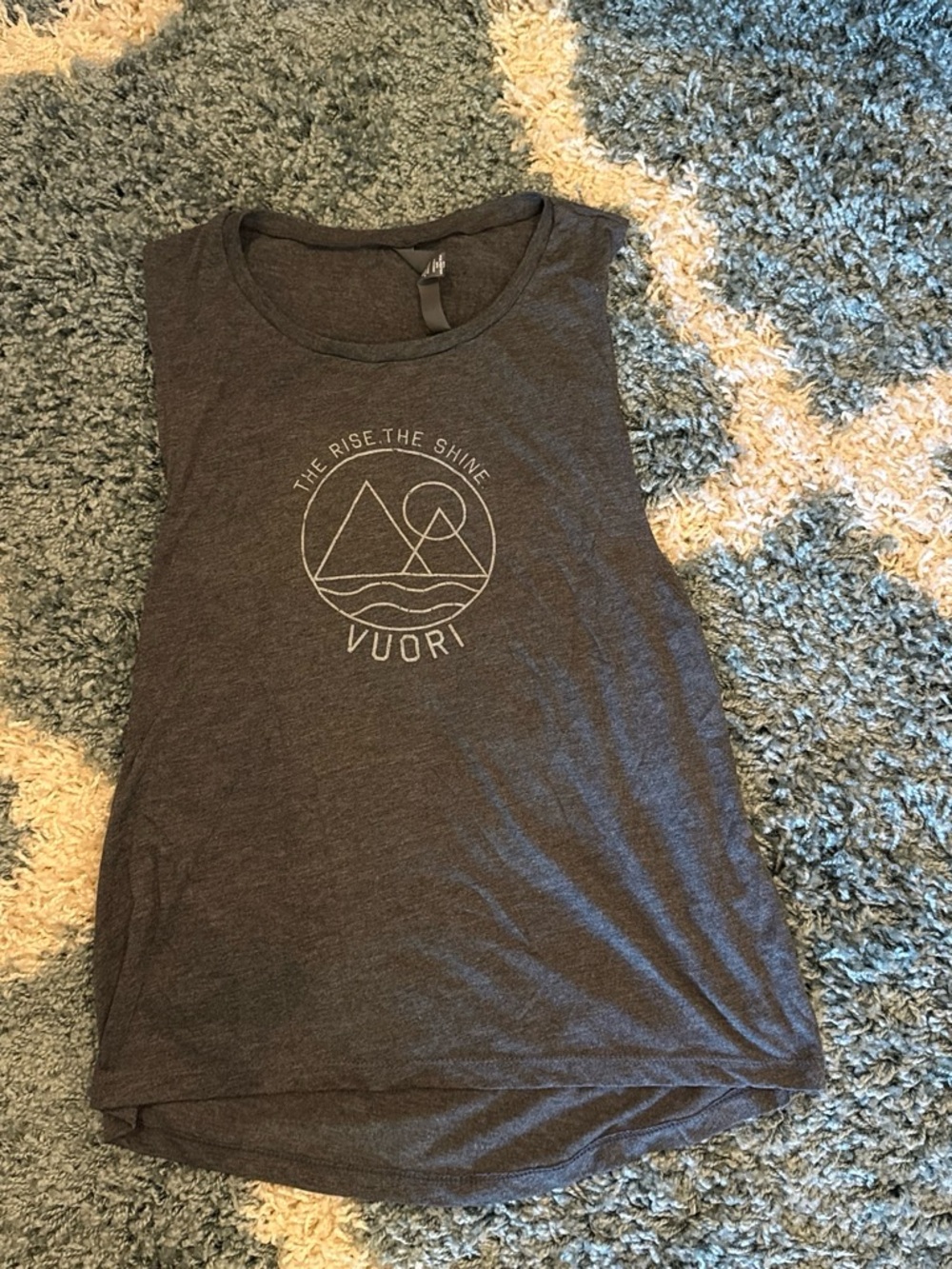 Vuori Charcoal Graphic Tank with Mountain Logo